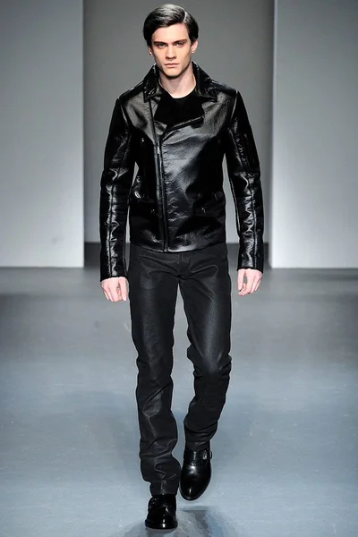 Look 38